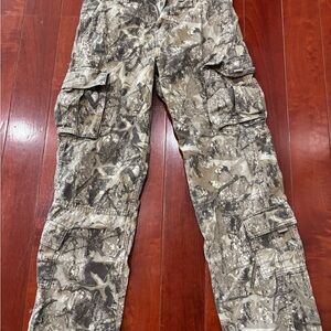 Aeropostale Girl’s Camouflage Cargo Pants in Brown & Tan